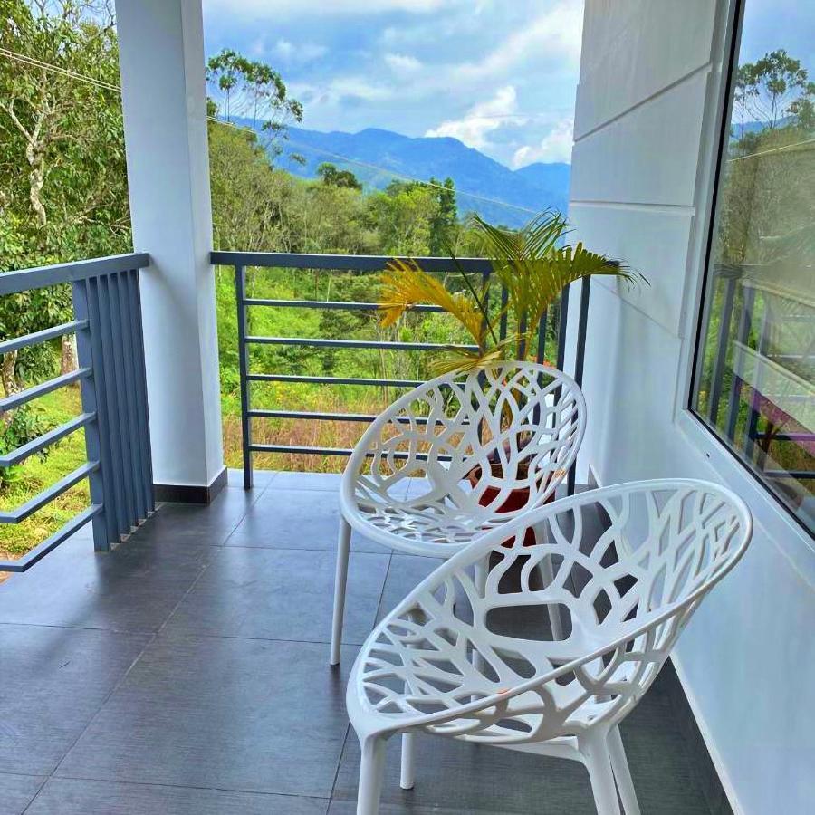 The Windy Mist Resort Munnar Chinnakanal Екстер'єр фото