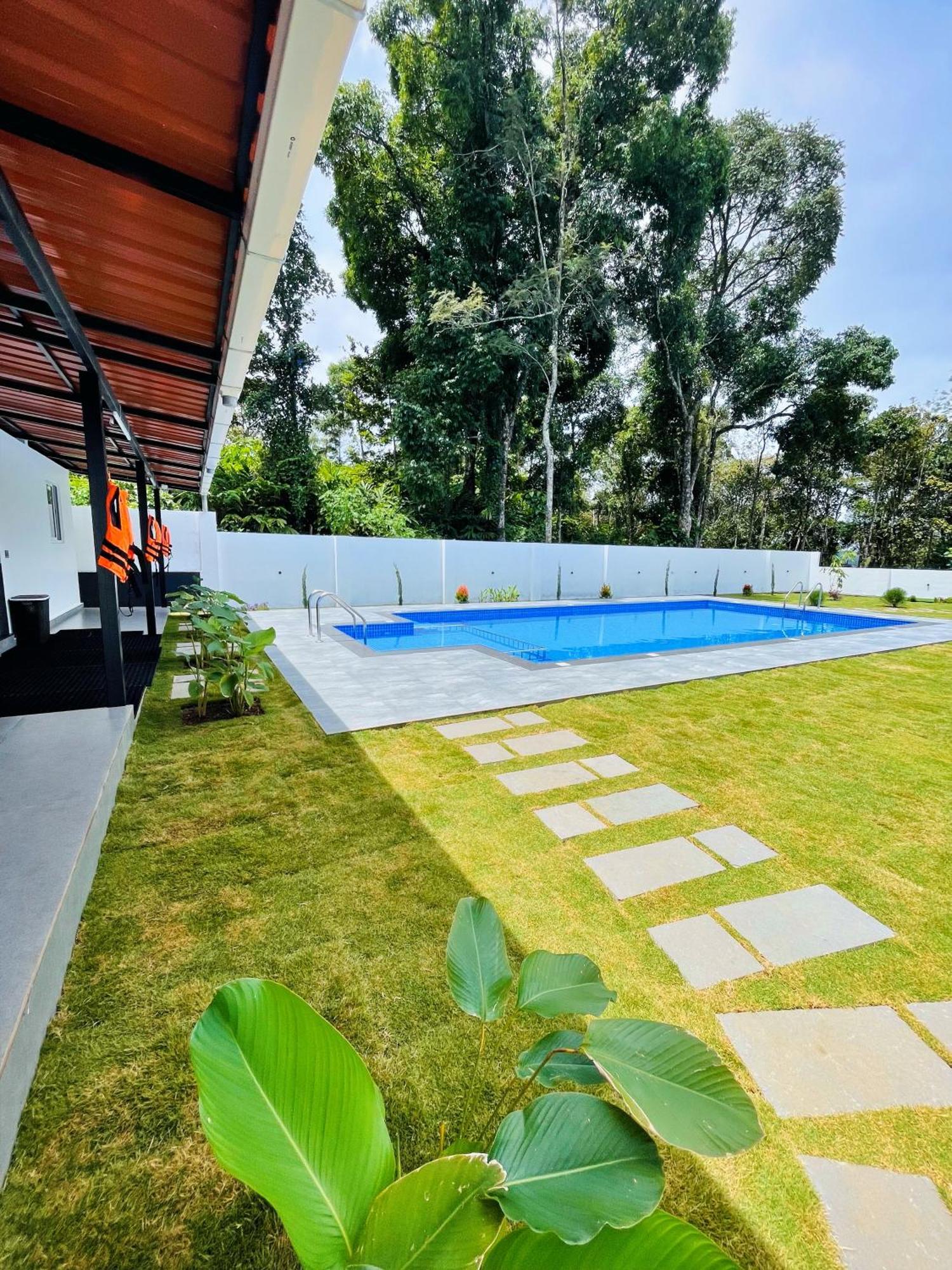 The Windy Mist Resort Munnar Chinnakanal Екстер'єр фото